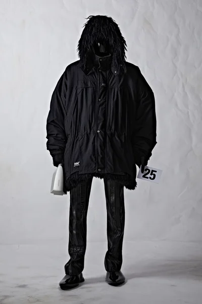 Look 25